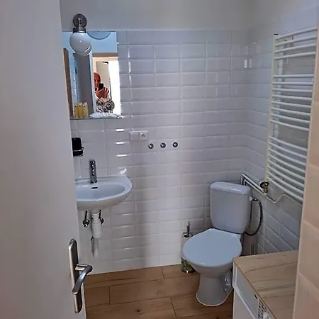Hotel U Kostela *